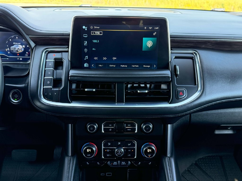 Used 2024 Chevrolet Suburban Z71 w/ Luxury Package AWD/4WD image 31