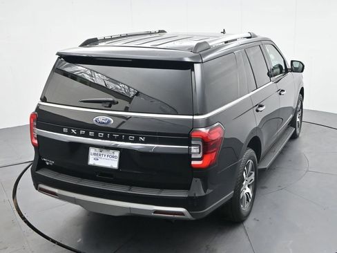 Used 2023 Ford Expedition Limited image 32
