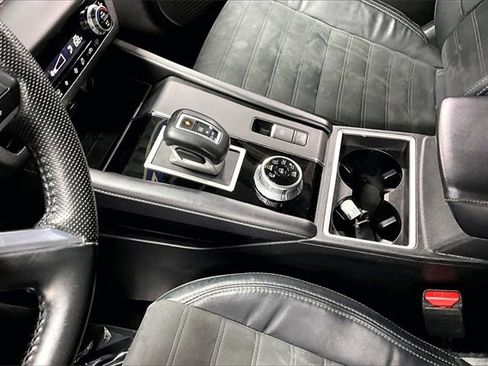 Used 2022 Mitsubishi Outlander SE image 16