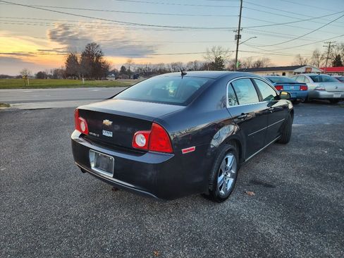 Used 2010 Chevrolet Malibu LT w/ Power Convenience Package image 2