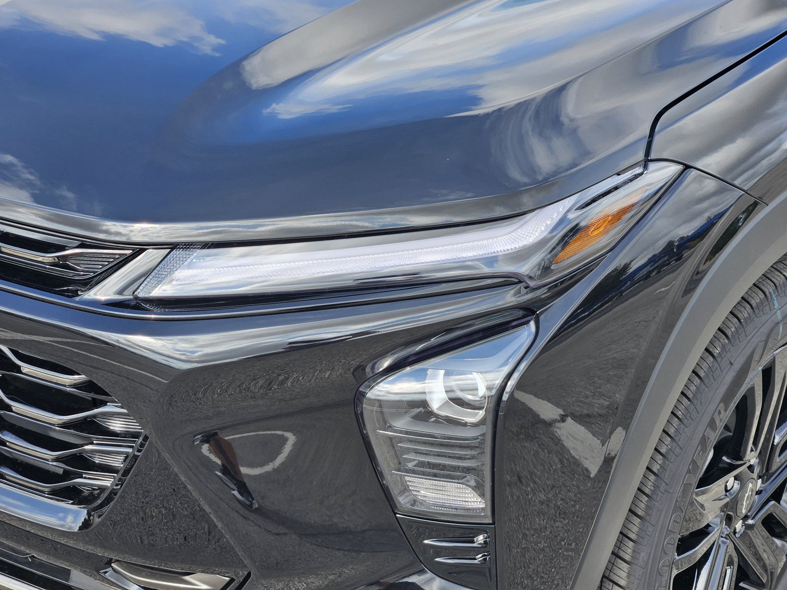 New 2026 Chevrolet Trax ACTIV w/ Driver Confidence Package FWD image 5