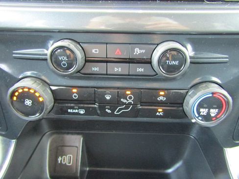 Used 2025 Ford F150 STX w/ Equipment Group 200A AWD/4WD image 39
