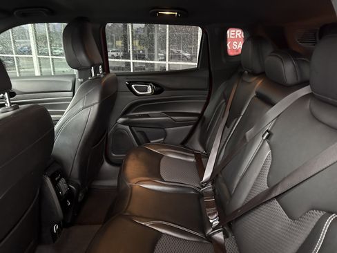 Used 2023 Jeep Compass Altitude w/ Convenience Group image 31