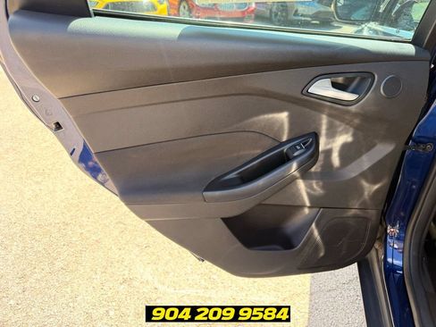 Used 2016 Ford Focus Titanium w/ Exterior Protection Package FWD image 25