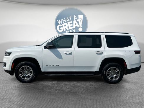 Used 2024 Jeep Wagoneer 4WD w/ Convenience Group I image 7
