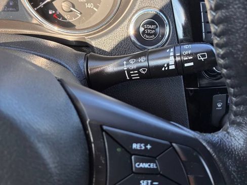 Used 2019 Nissan Rogue SV AWD/4WD image 30