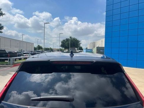 Used 2025 Honda CR-V LX image 5