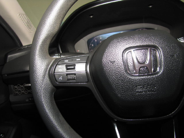Certified 2025 Honda Accord SE image 28