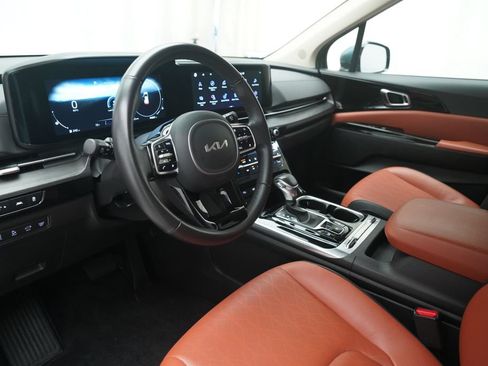 Used 2024 Kia Carnival SX FWD image 8