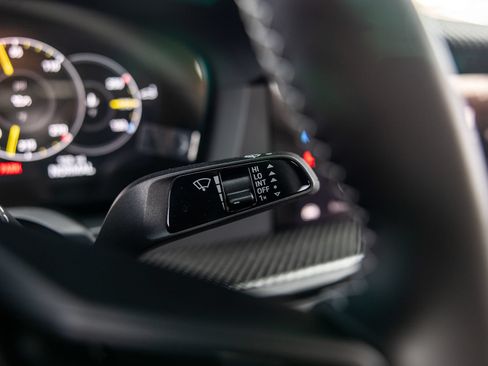 Certified 2025 Porsche 911 GT3 RWD image 35
