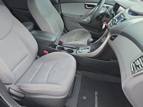 Used 2013 Hyundai Elantra GLS FWD image 27
