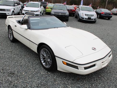 Used 1989 Chevrolet Corvette Convertible image 4