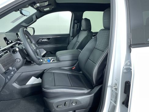 New 2025 GMC Sierra EV Denali image 19