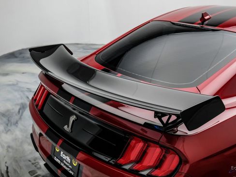 Used 2020 Ford Mustang Shelby GT500 w/ Carbon Fiber Track Pack RWD image 19