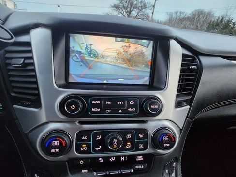Used 2017 GMC Yukon SLT AWD/4WD image 15