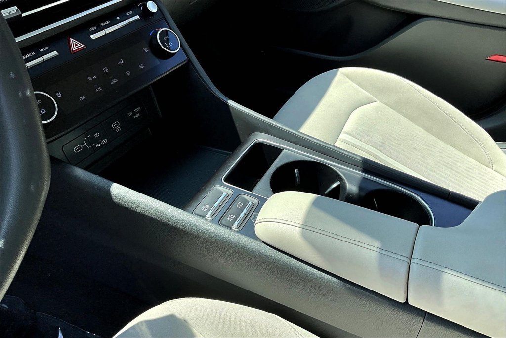 Used 2025 Hyundai Sonata SEL FWD image 19
