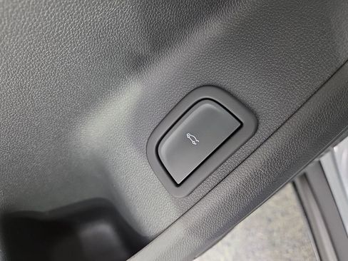 New 2026 Chevrolet Traverse LT image 31