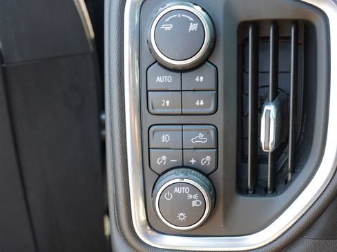 Used 2019 Chevrolet Silverado 1500 RST AWD/4WD image 23