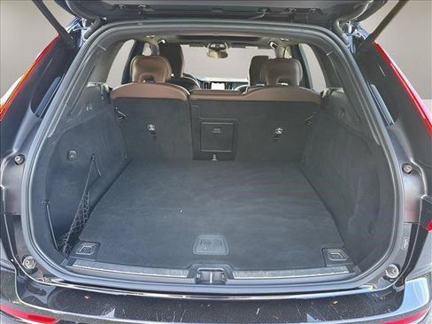 Used 2023 Volvo XC60 T8 Plus AWD/4WD image 29