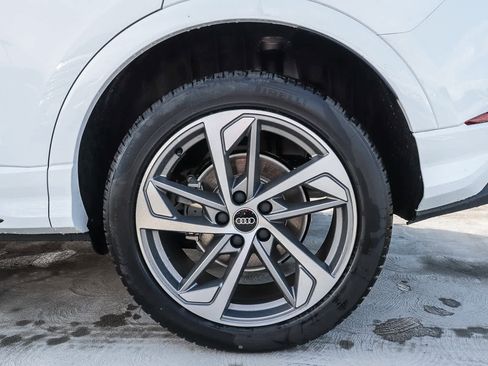 New 2025 Audi Q3 2.0T Premium image 13