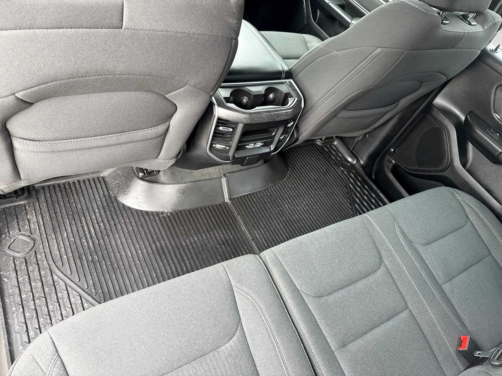 Used 2024 RAM 1500 Big Horn AWD/4WD image 17