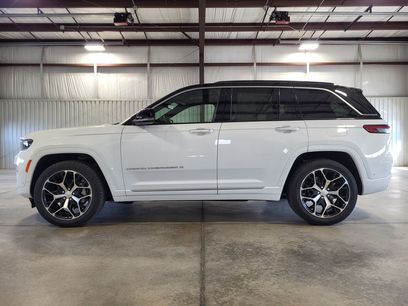 New 2025 Jeep Grand Cherokee Summit