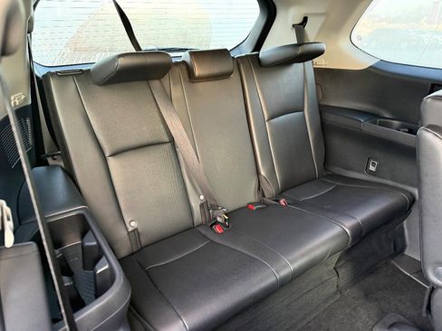 Certified 2025 Toyota Grand Highlander XLE AWD (Natl) image 11