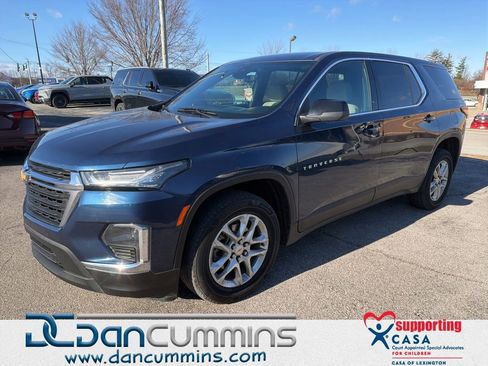 Used 2022 Chevrolet Traverse LS AWD/4WD image 1