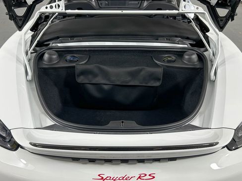 Used 2024 Porsche 718 Boxster Spyder RS RWD image 30