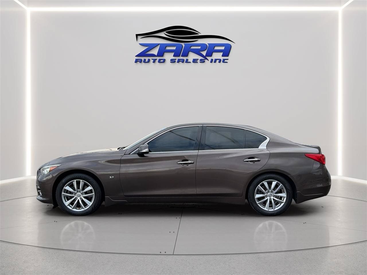 Used 2014 INFINITI Q50 Premium w/ Navigation Package AWD/4WD image 4