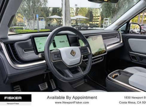 Used 2024 Rivian R1T Adventure image 12