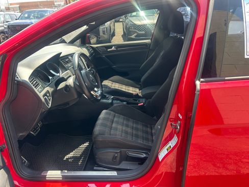 Used 2017 Volkswagen GTI S FWD image 13