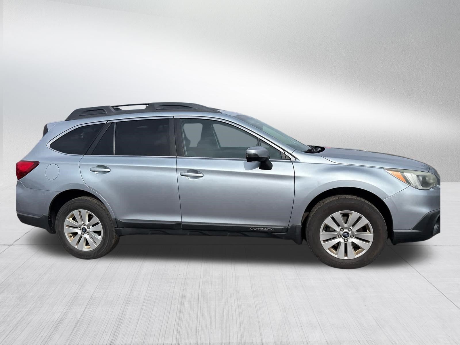 Used 2016 Subaru Outback 2.5i Premium AWD/4WD image 6