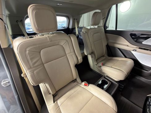 Used 2022 Lincoln Aviator Reserve w/ Equipment Group 201A image 33