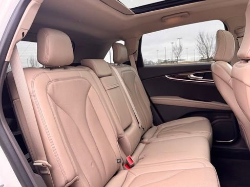 Used 2023 Lincoln Nautilus Reserve image 26