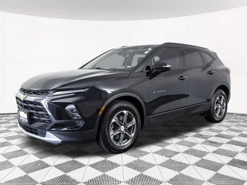Used 2023 Chevrolet Blazer LT AWD/4WD image 13