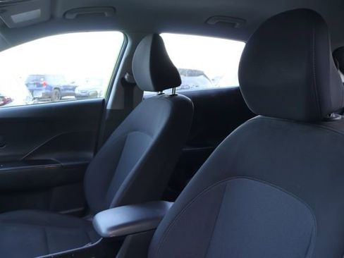 Used 2024 Hyundai Kona SE AWD/4WD image 11