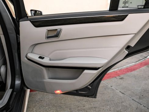 Used 2015 Mercedes-Benz E 350 E 350 w/ Premium 1 Package image 43