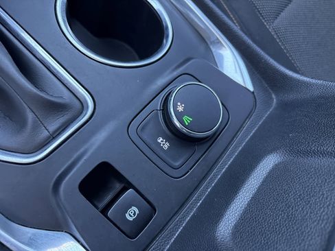 Used 2021 Chevrolet Traverse LS w/ LPO, Floor Liner Package image 28