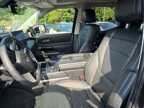 Used 2023 Toyota Tundra Limited AWD/4WD image 26