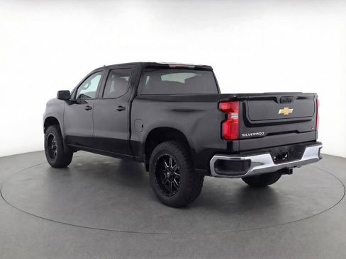 Used 2024 Chevrolet Silverado 1500 LT w/ Protection Package AWD/4WD image 4