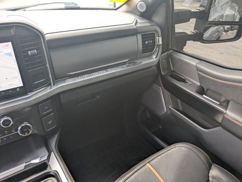 Used 2024 Ford F450 Platinum w/ FX4 Off-Road Package AWD/4WD image 18