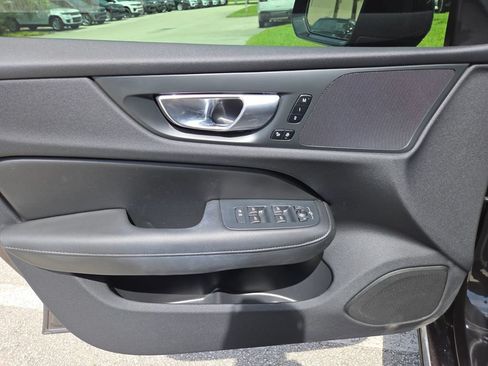 Used 2025 Volvo S60 B5 Plus w/ Protection Package Premier FWD image 29