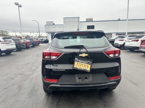Used 2024 Chevrolet TrailBlazer LT w/ LT Cold Weather Package AWD/4WD image 8
