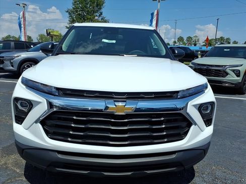 New 2026 Chevrolet TrailBlazer LS w/ LS Convenience Package FWD image 9