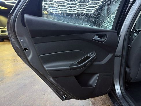 Used 2014 Ford Focus SE image 17