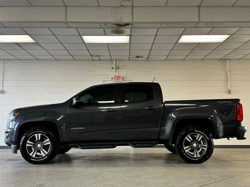 Used 2017 Chevrolet Colorado W/T w/ Custom Special Edition AWD/4WD image 4