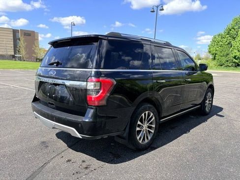 Used 2018 Ford Expedition Limited w/ Equipment Group 301A AWD/4WD image 5