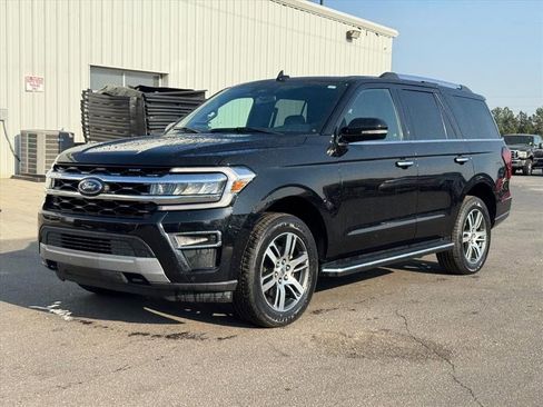 Used 2022 Ford Expedition Limited AWD/4WD image 7