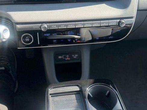 New 2026 Hyundai Ioniq 5 SEL AWD/4WD image 13